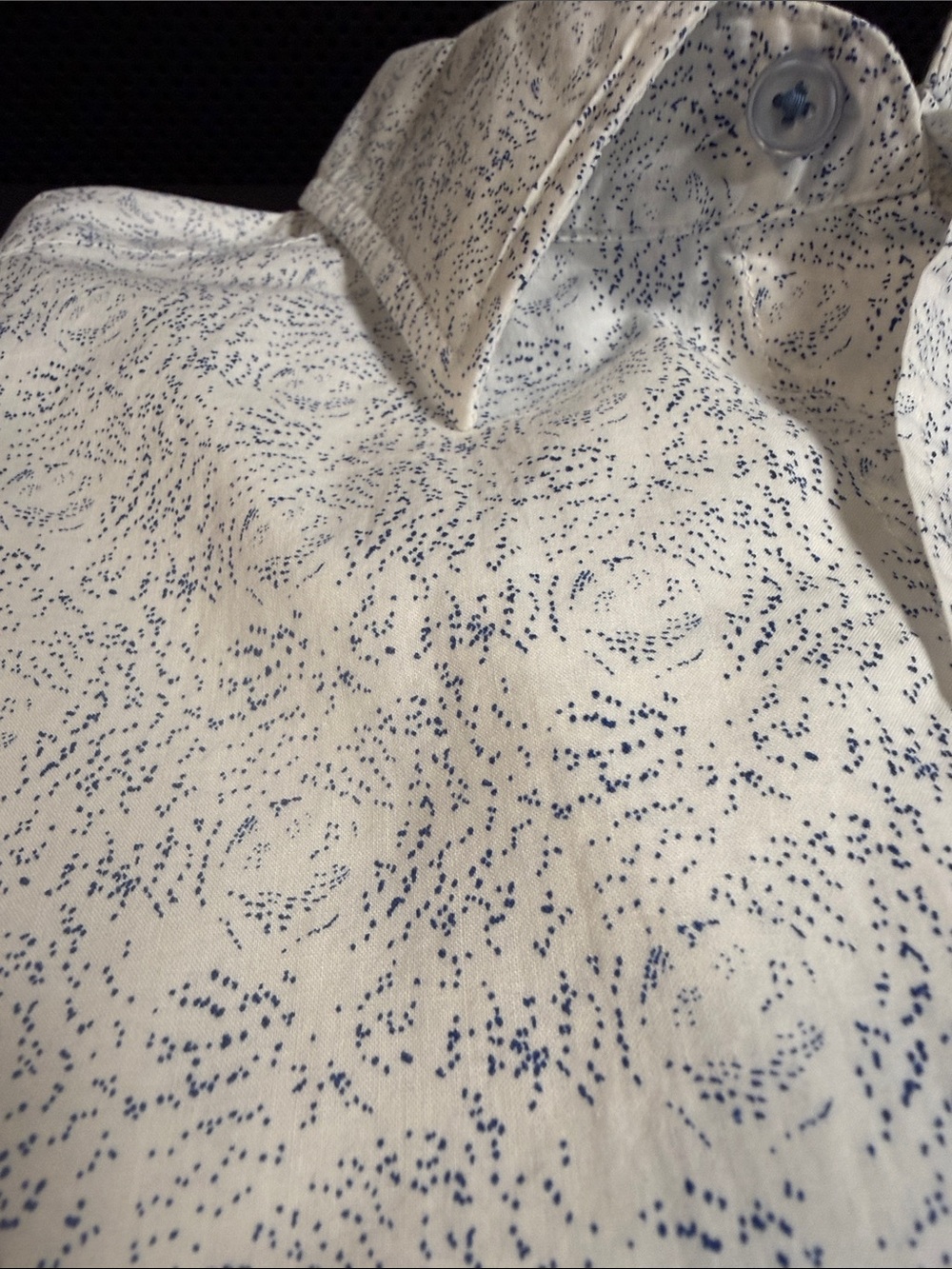 Rodd & Gunn White Short-Sleeve Button-Down with Light Navy Microprint - Picture 4 of 5
